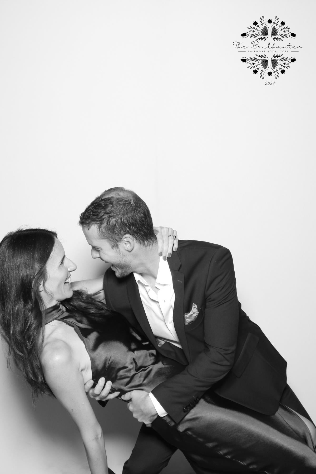 Amy & Alex | View more photos from the event at gallery.myselfiemirror.ca/u/romanmyselfiemirrorca/Amy-Alex