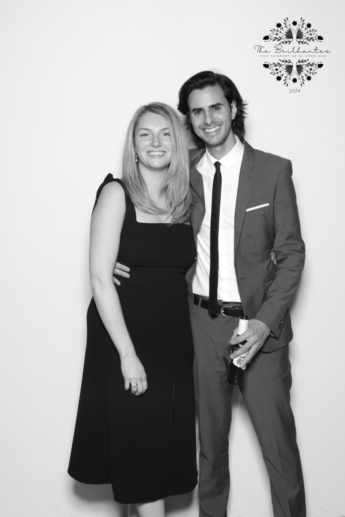 Amy & Alex | View more photos from the event at gallery.myselfiemirror.ca/u/romanmyselfiemirrorca/Amy-Alex