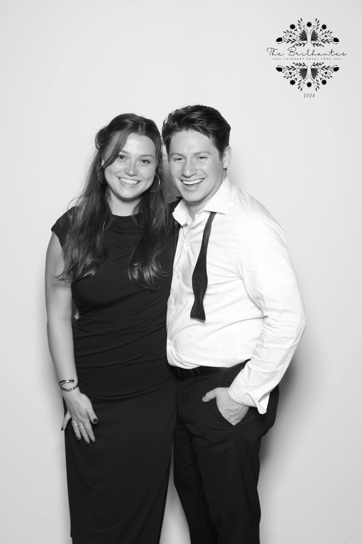 Amy & Alex | View more photos from the event at gallery.myselfiemirror.ca/u/romanmyselfiemirrorca/Amy-Alex