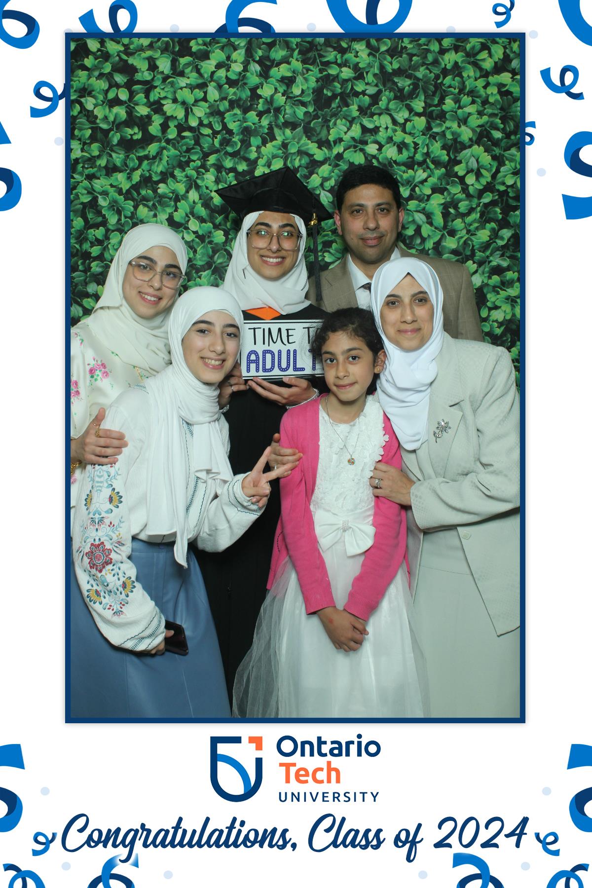 Annual Convocation, Class of 2024 | View more photos from the event at gallery.myselfiemirror.ca/u/romanmyselfiemirrorca/Annual-Convocation-Class-of-2024