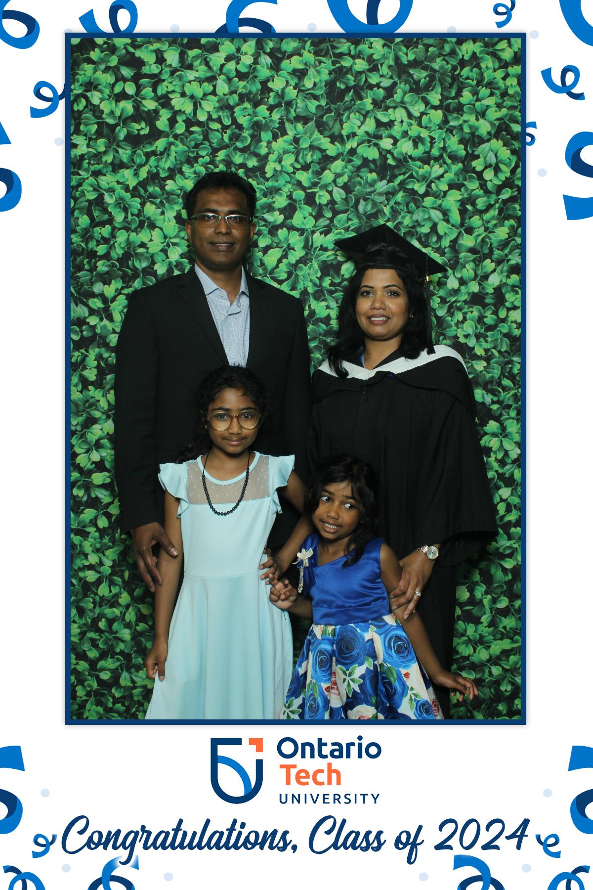Annual Convocation, Class of 2024 | View more photos from the event at gallery.myselfiemirror.ca/u/romanmyselfiemirrorca/Annual-Convocation-Class-of-2024