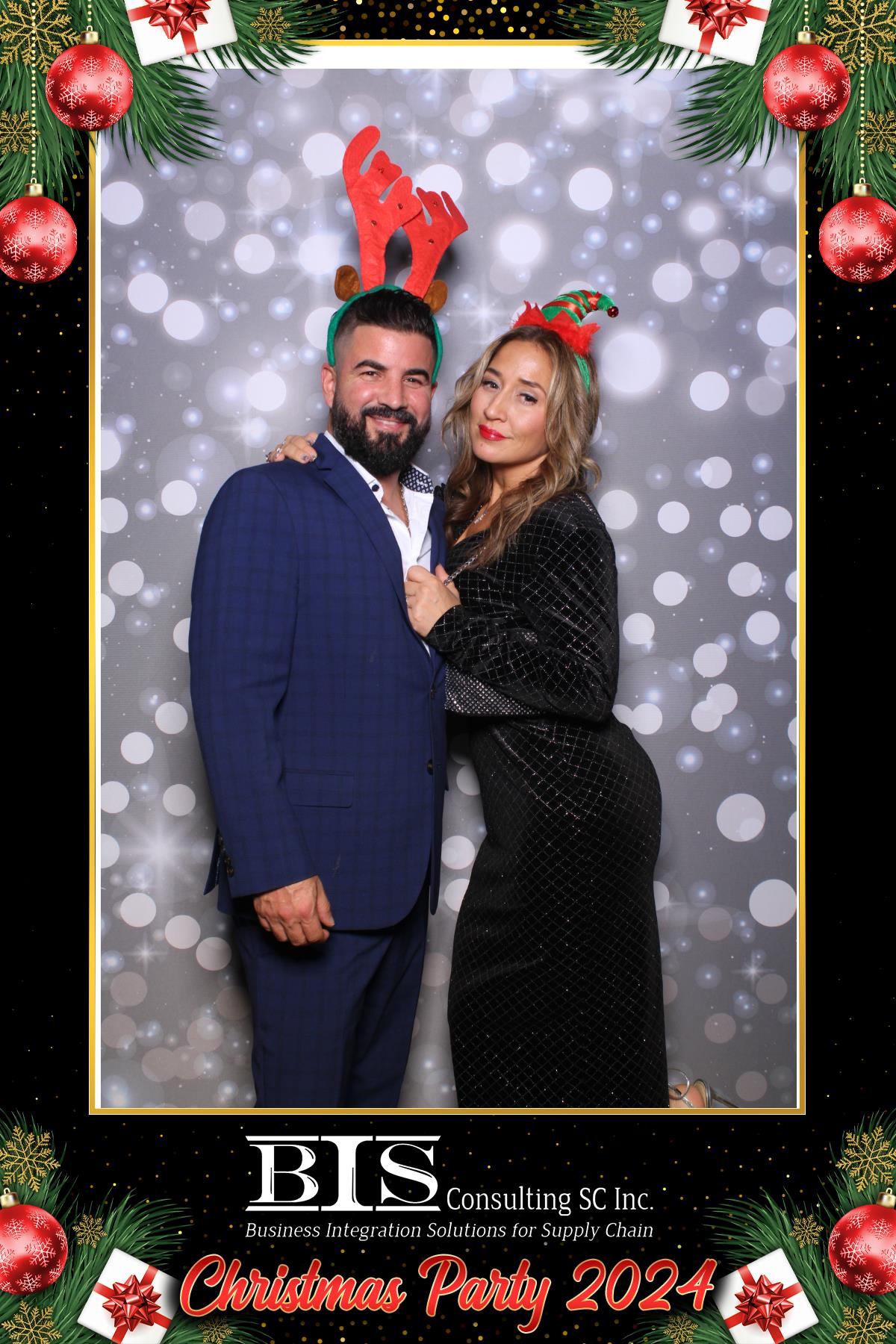 BIS Christmas Party 2024 | View more photos from the event at gallery.myselfiemirror.ca/u/romanmyselfiemirrorca/BIS-Christmas-Party-2024