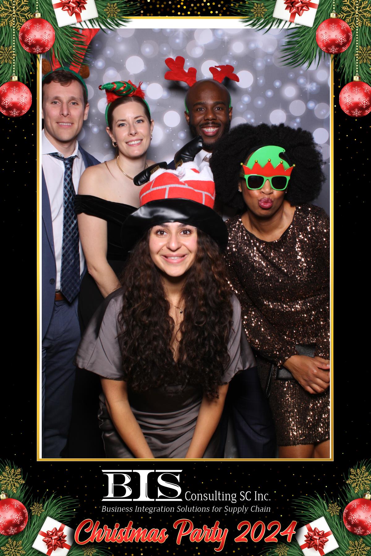 BIS Christmas Party 2024 | View more photos from the event at gallery.myselfiemirror.ca/u/romanmyselfiemirrorca/BIS-Christmas-Party-2024