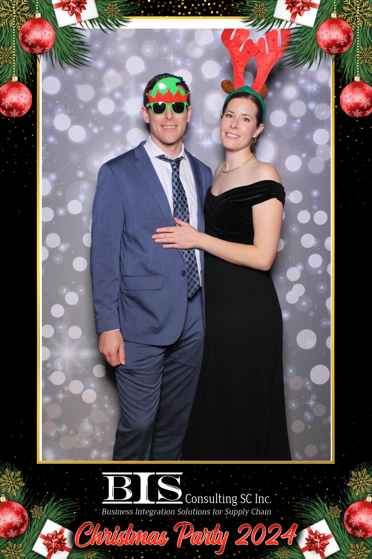 BIS Christmas Party 2024 | View more photos from the event at gallery.myselfiemirror.ca/u/romanmyselfiemirrorca/BIS-Christmas-Party-2024