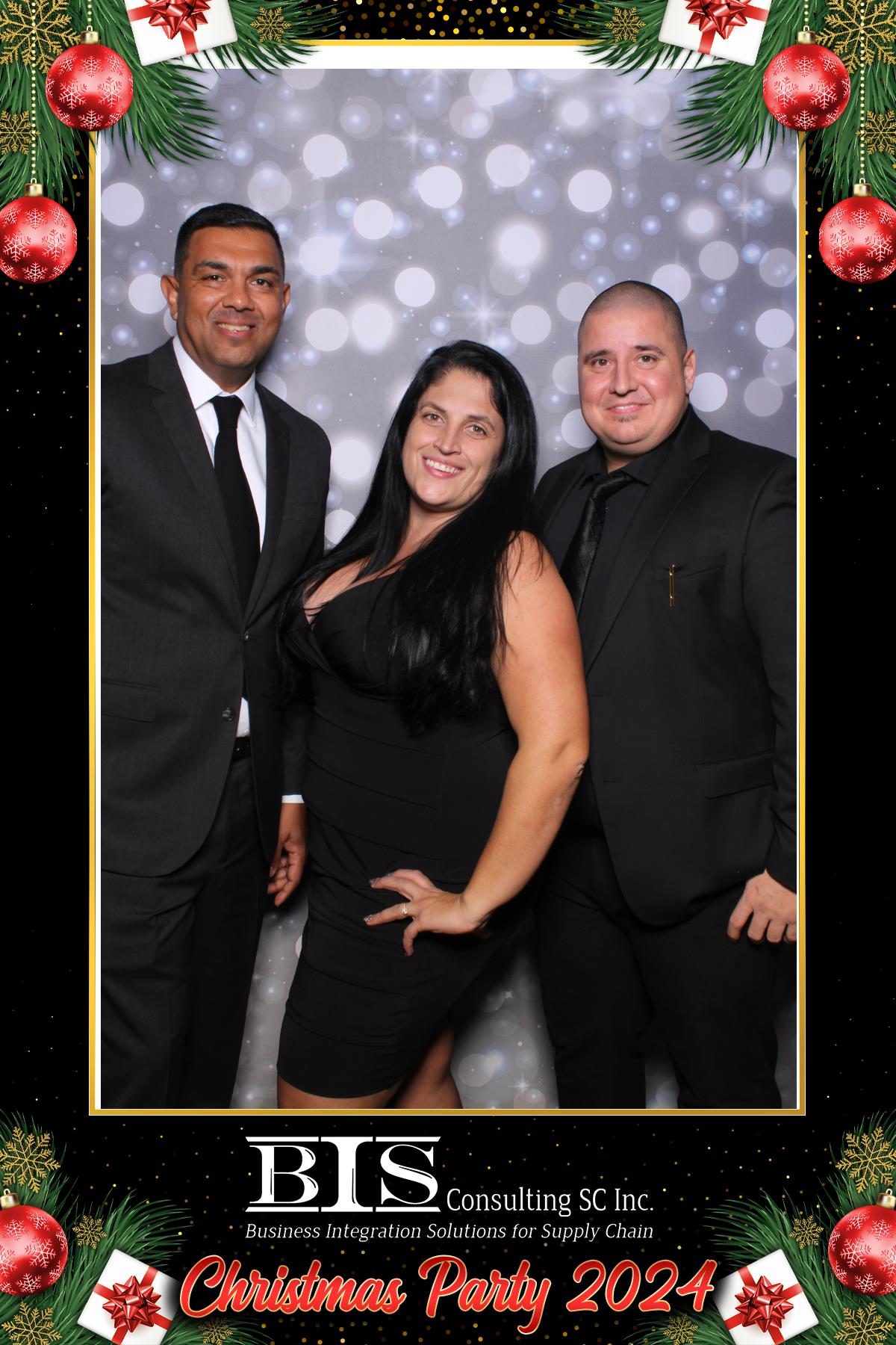 BIS Christmas Party 2024 | View more photos from the event at gallery.myselfiemirror.ca/u/romanmyselfiemirrorca/BIS-Christmas-Party-2024