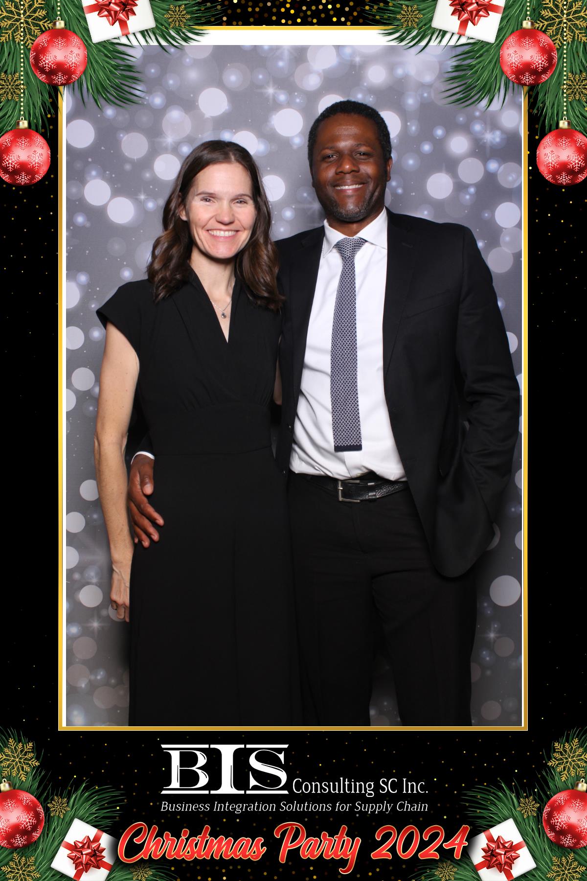 BIS Christmas Party 2024 | View more photos from the event at gallery.myselfiemirror.ca/u/romanmyselfiemirrorca/BIS-Christmas-Party-2024