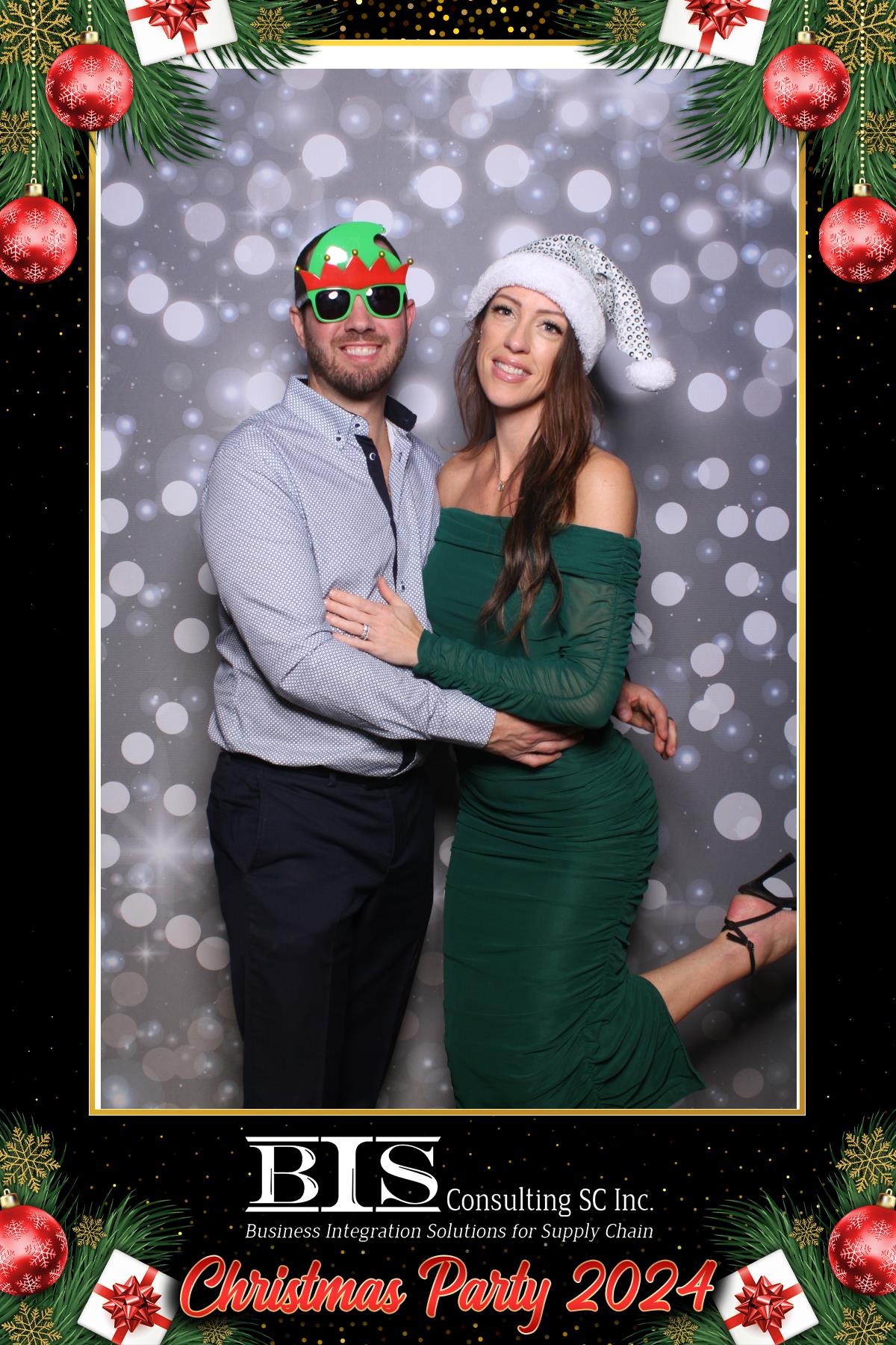 BIS Christmas Party 2024 | View more photos from the event at gallery.myselfiemirror.ca/u/romanmyselfiemirrorca/BIS-Christmas-Party-2024