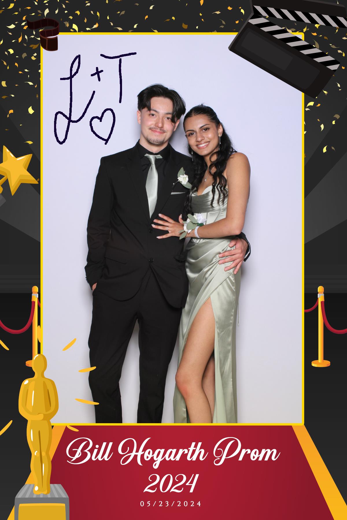 Bill Hogarth Prom 2024 | View more photos from the event at gallery.myselfiemirror.ca/u/romanmyselfiemirrorca/Bill-Hogarth-Prom-2024