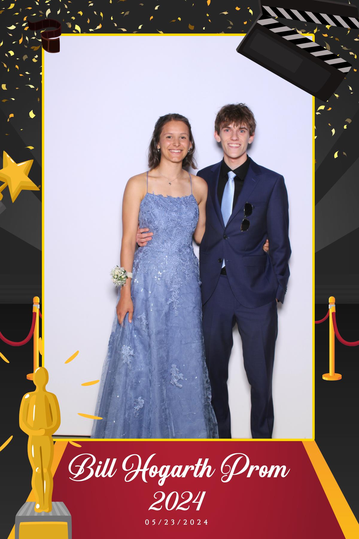 Bill Hogarth Prom 2024 | View more photos from the event at gallery.myselfiemirror.ca/u/romanmyselfiemirrorca/Bill-Hogarth-Prom-2024
