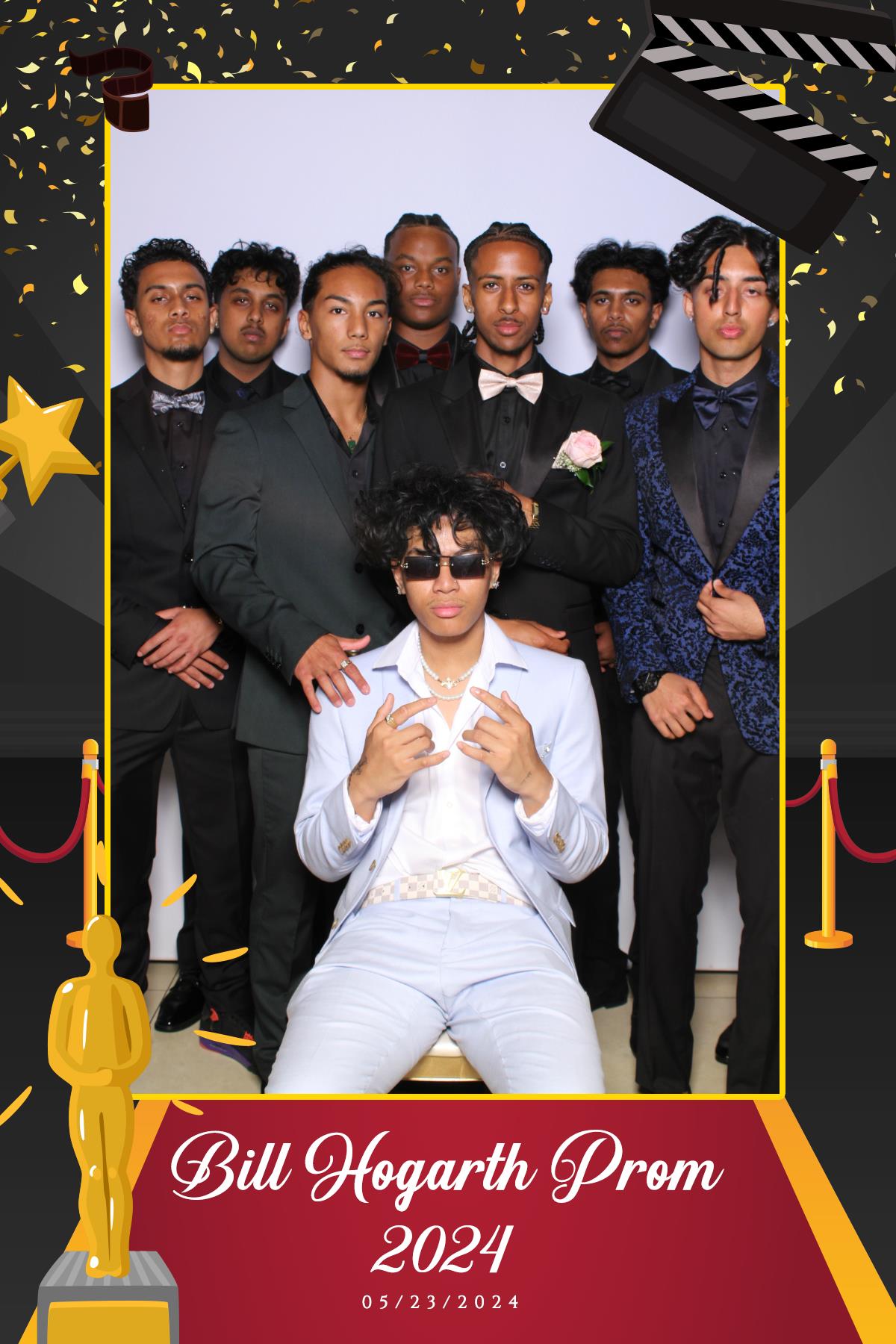 Bill Hogarth Prom 2024 | View more photos from the event at gallery.myselfiemirror.ca/u/romanmyselfiemirrorca/Bill-Hogarth-Prom-2024