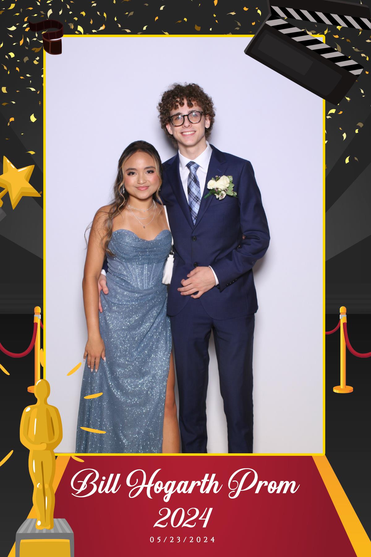 Bill Hogarth Prom 2024 | View more photos from the event at gallery.myselfiemirror.ca/u/romanmyselfiemirrorca/Bill-Hogarth-Prom-2024