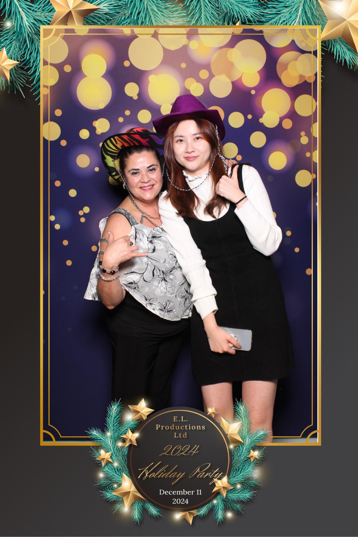 E. L. Productions Ltd Holiday Party | View more photos from the event at gallery.myselfiemirror.ca/u/romanmyselfiemirrorca/E-L-Productions-Ltd-Holiday-Party