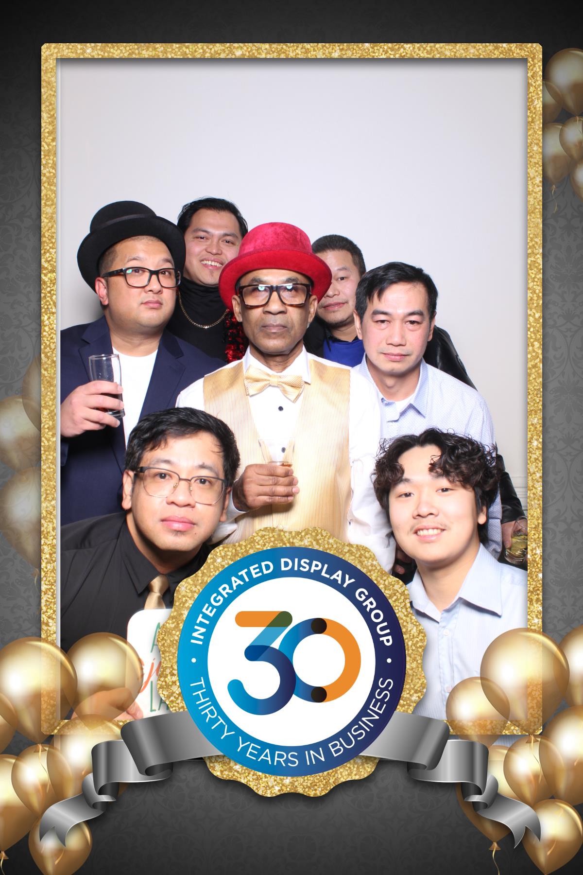 Integrated Display Holiday Party  | View more photos from the event at gallery.myselfiemirror.ca/u/romanmyselfiemirrorca/Integrated-Display-Holiday-Party