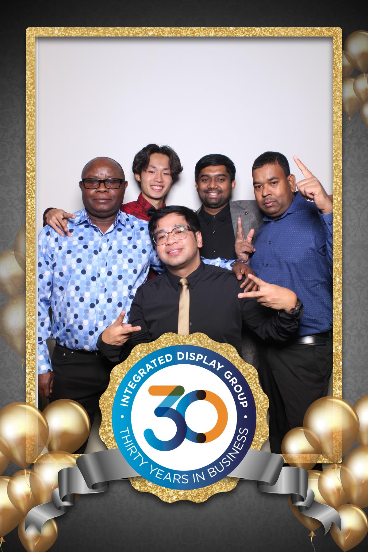 Integrated Display Holiday Party  | View more photos from the event at gallery.myselfiemirror.ca/u/romanmyselfiemirrorca/Integrated-Display-Holiday-Party