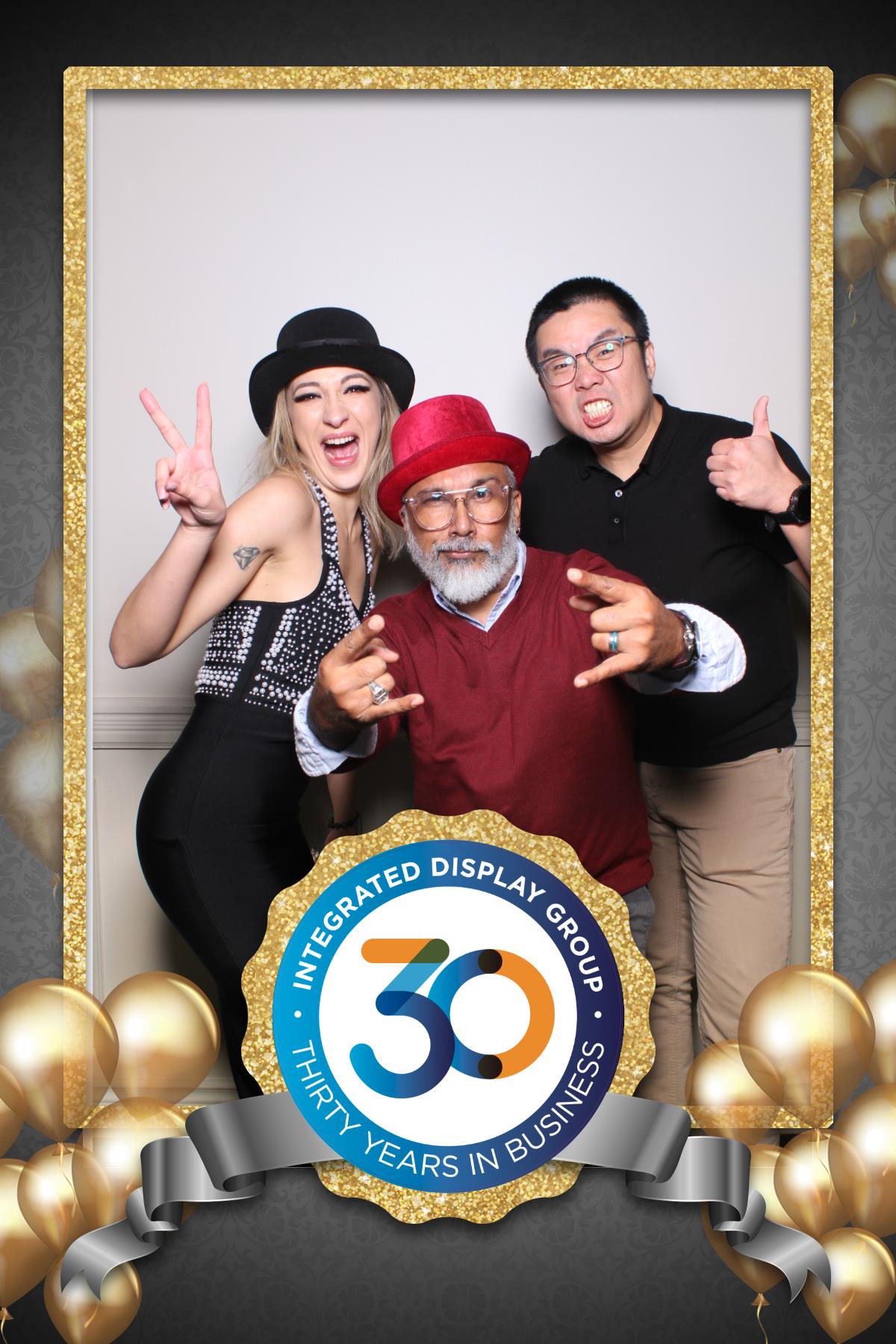 Integrated Display Holiday Party  | View more photos from the event at gallery.myselfiemirror.ca/u/romanmyselfiemirrorca/Integrated-Display-Holiday-Party
