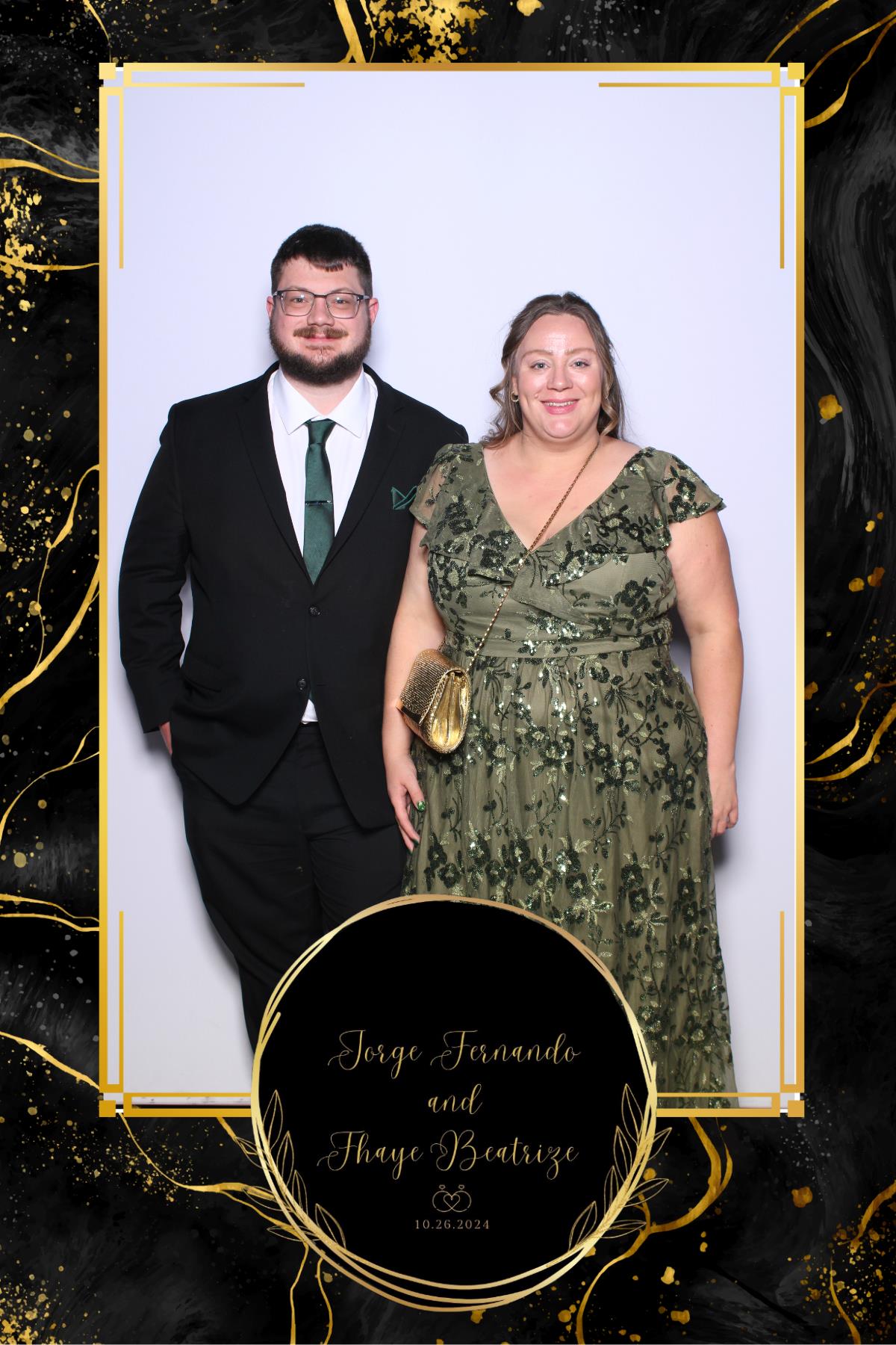 Jorge & Fhaye | View more photos from the event at gallery.myselfiemirror.ca/u/romanmyselfiemirrorca/Jorge-Fhaye