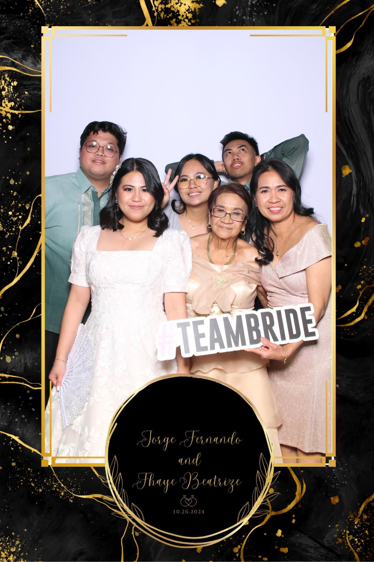 Jorge & Fhaye | View more photos from the event at gallery.myselfiemirror.ca/u/romanmyselfiemirrorca/Jorge-Fhaye