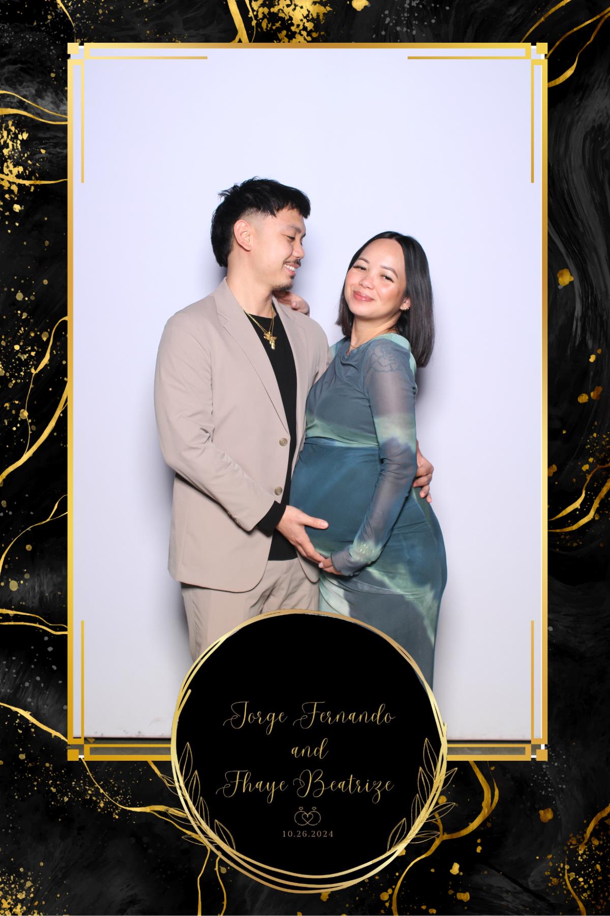 Jorge & Fhaye | View more photos from the event at gallery.myselfiemirror.ca/u/romanmyselfiemirrorca/Jorge-Fhaye