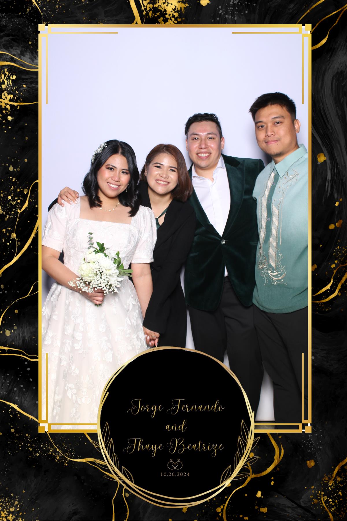 Jorge & Fhaye | View more photos from the event at gallery.myselfiemirror.ca/u/romanmyselfiemirrorca/Jorge-Fhaye