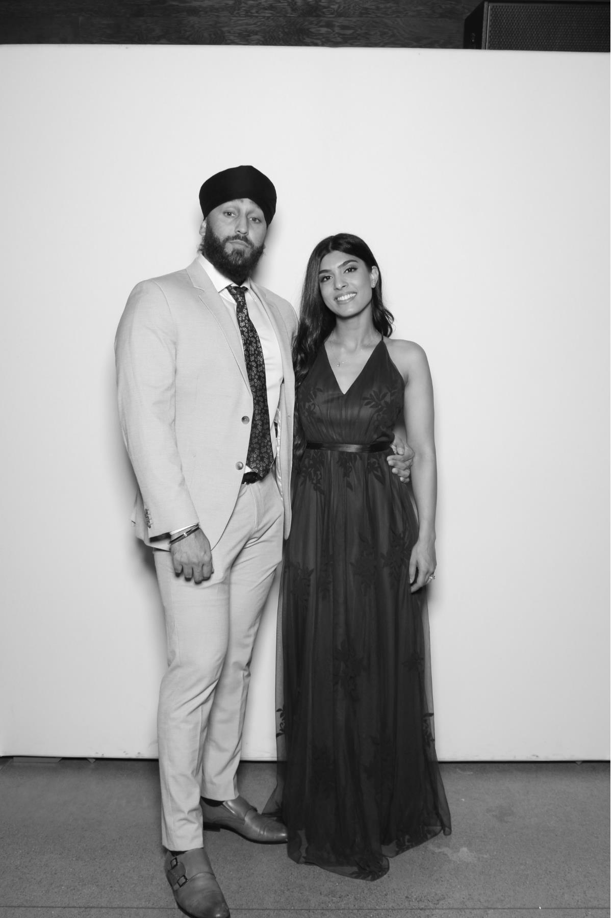 Jorge & Fhaye | View more photos from the event at gallery.myselfiemirror.ca/u/romanmyselfiemirrorca/Jorge-Fhaye