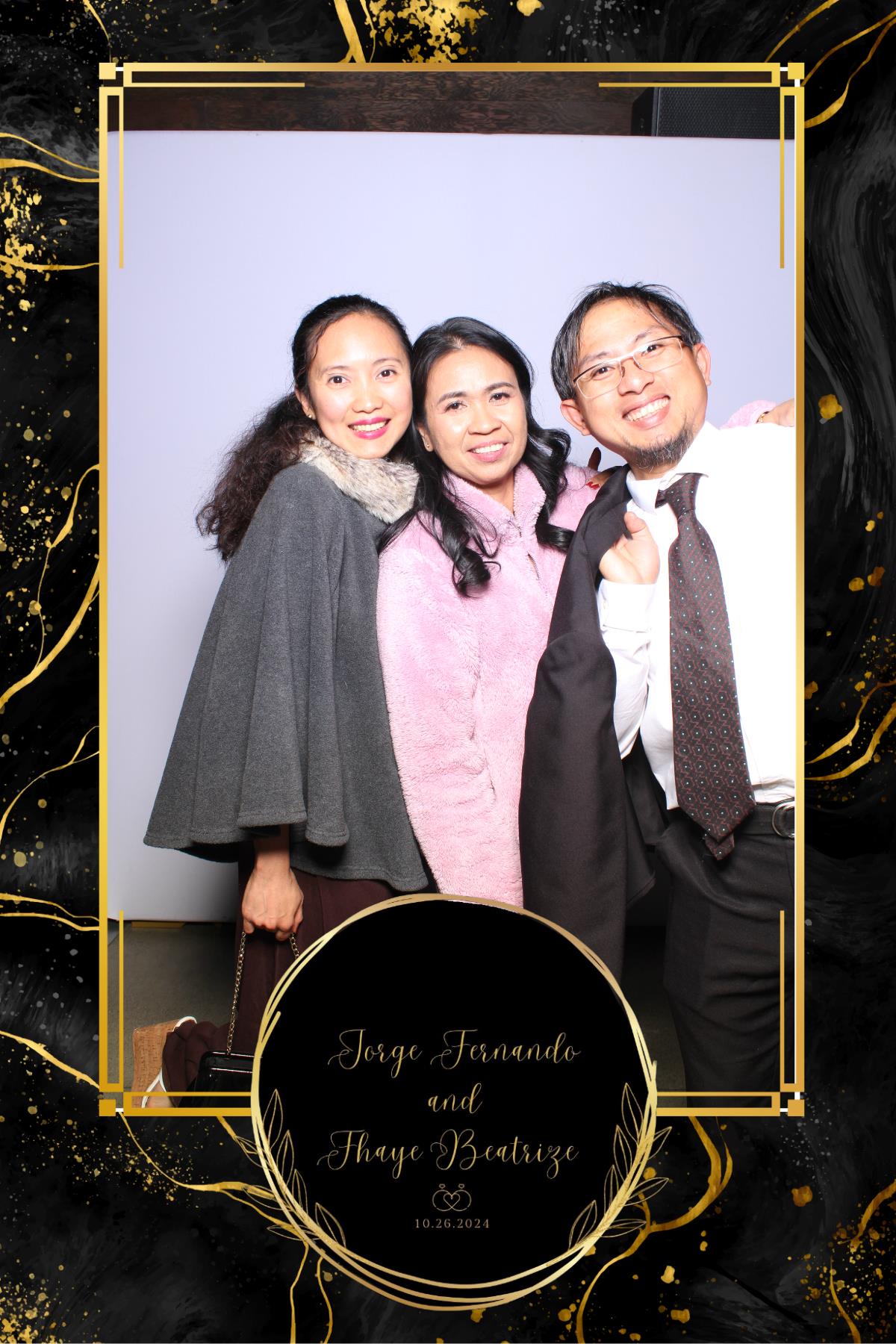 Jorge & Fhaye | View more photos from the event at gallery.myselfiemirror.ca/u/romanmyselfiemirrorca/Jorge-Fhaye