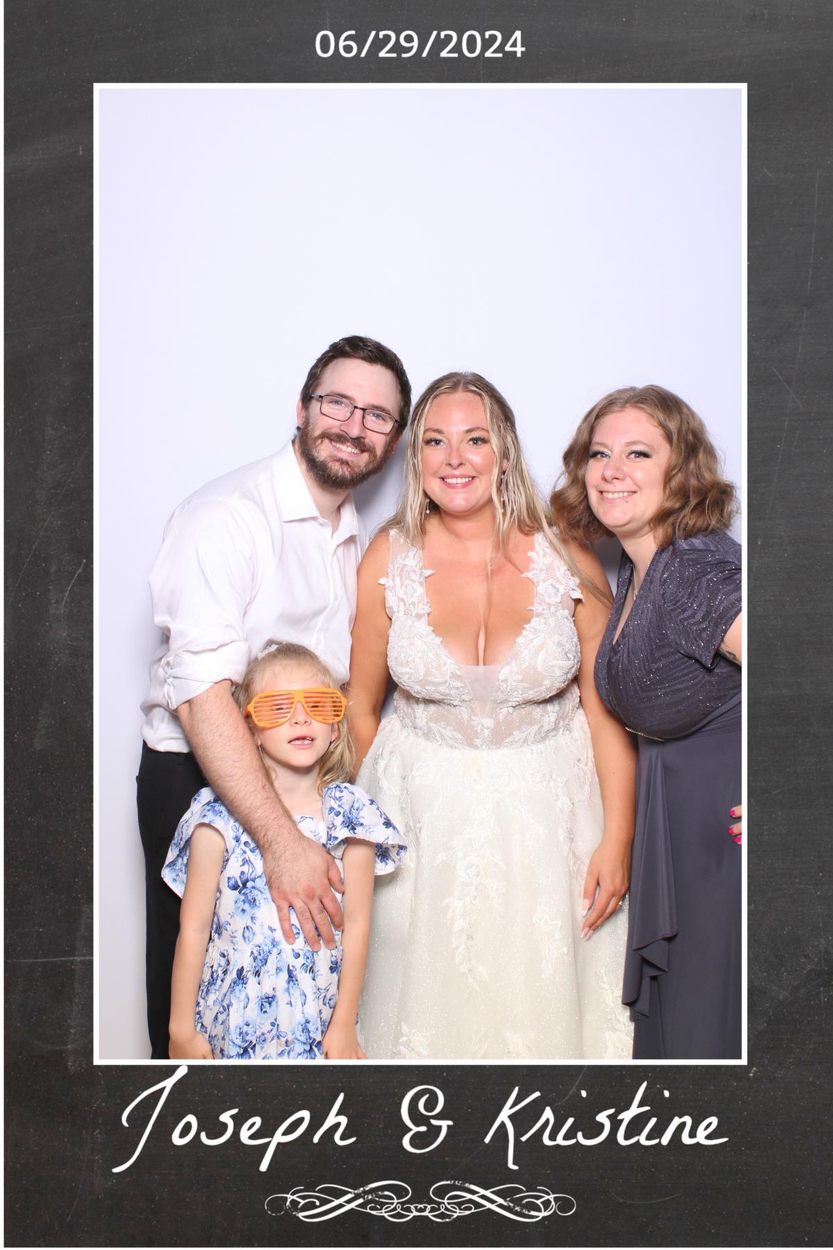 Joseph & Kristine | View more photos from the event at gallery.myselfiemirror.ca/u/romanmyselfiemirrorca/Joseph-Kristine