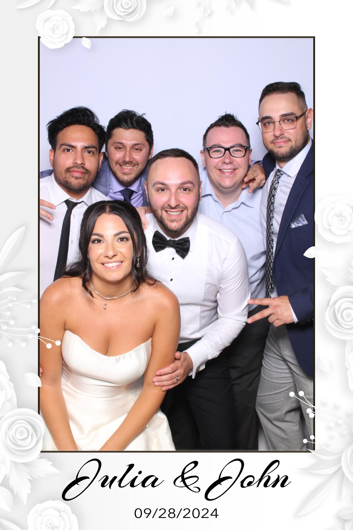 Julia & John | View more photos from the event at gallery.myselfiemirror.ca/u/romanmyselfiemirrorca/Julia-John