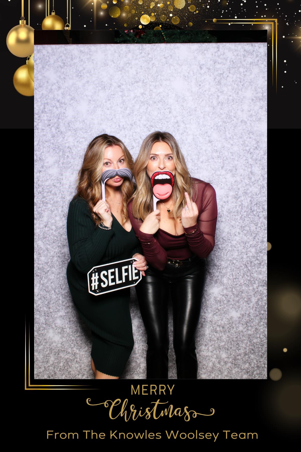 Knowles Woolsey Christmas Party | View more photos from the event at gallery.myselfiemirror.ca/u/romanmyselfiemirrorca/Knowles-Woolsey-Christmas-Party