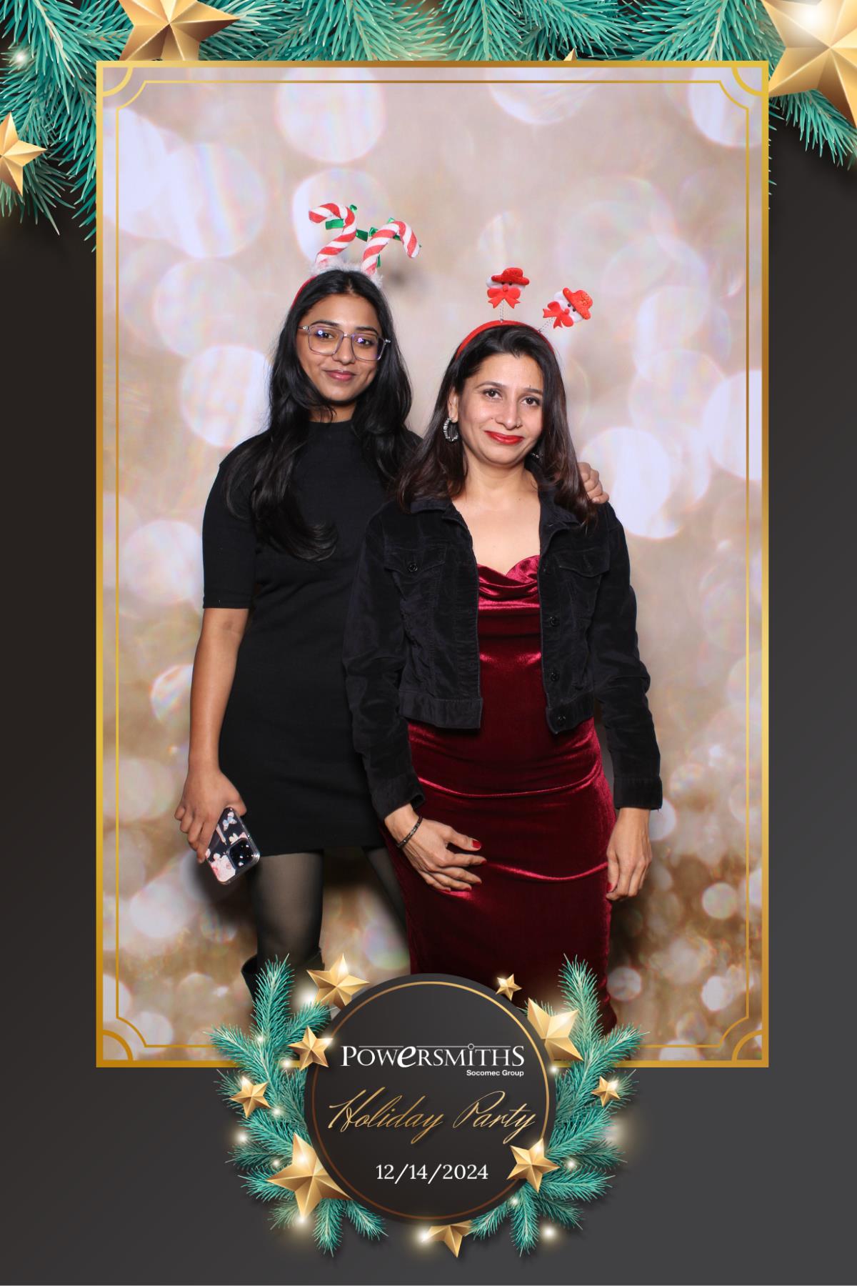 Powersmiths Holiday Party | View more photos from the event at gallery.myselfiemirror.ca/u/romanmyselfiemirrorca/Powersmiths-Holiday-Party