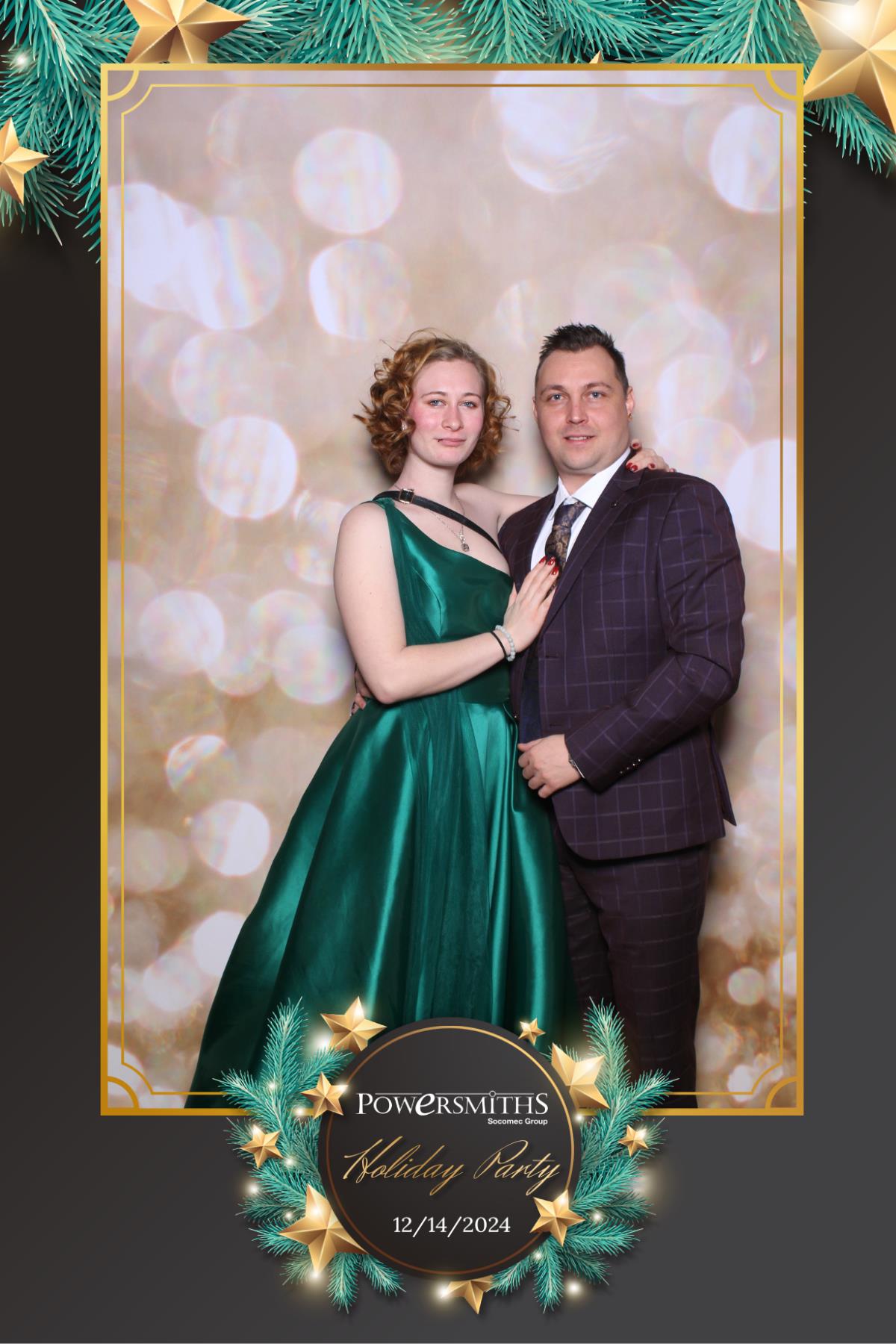 Powersmiths Holiday Party | View more photos from the event at gallery.myselfiemirror.ca/u/romanmyselfiemirrorca/Powersmiths-Holiday-Party