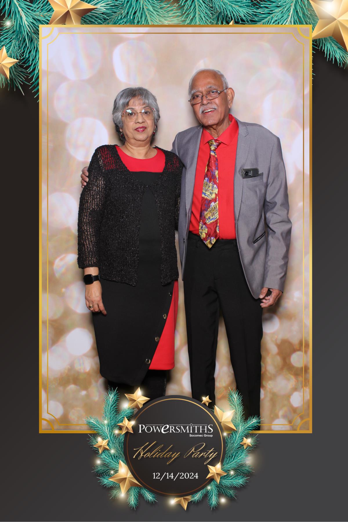 Powersmiths Holiday Party | View more photos from the event at gallery.myselfiemirror.ca/u/romanmyselfiemirrorca/Powersmiths-Holiday-Party