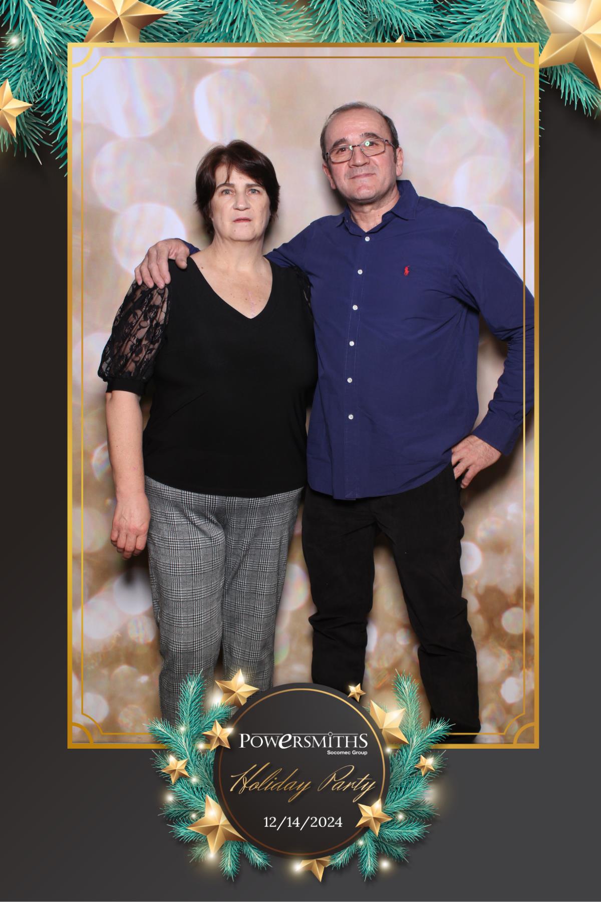 Powersmiths Holiday Party | View more photos from the event at gallery.myselfiemirror.ca/u/romanmyselfiemirrorca/Powersmiths-Holiday-Party