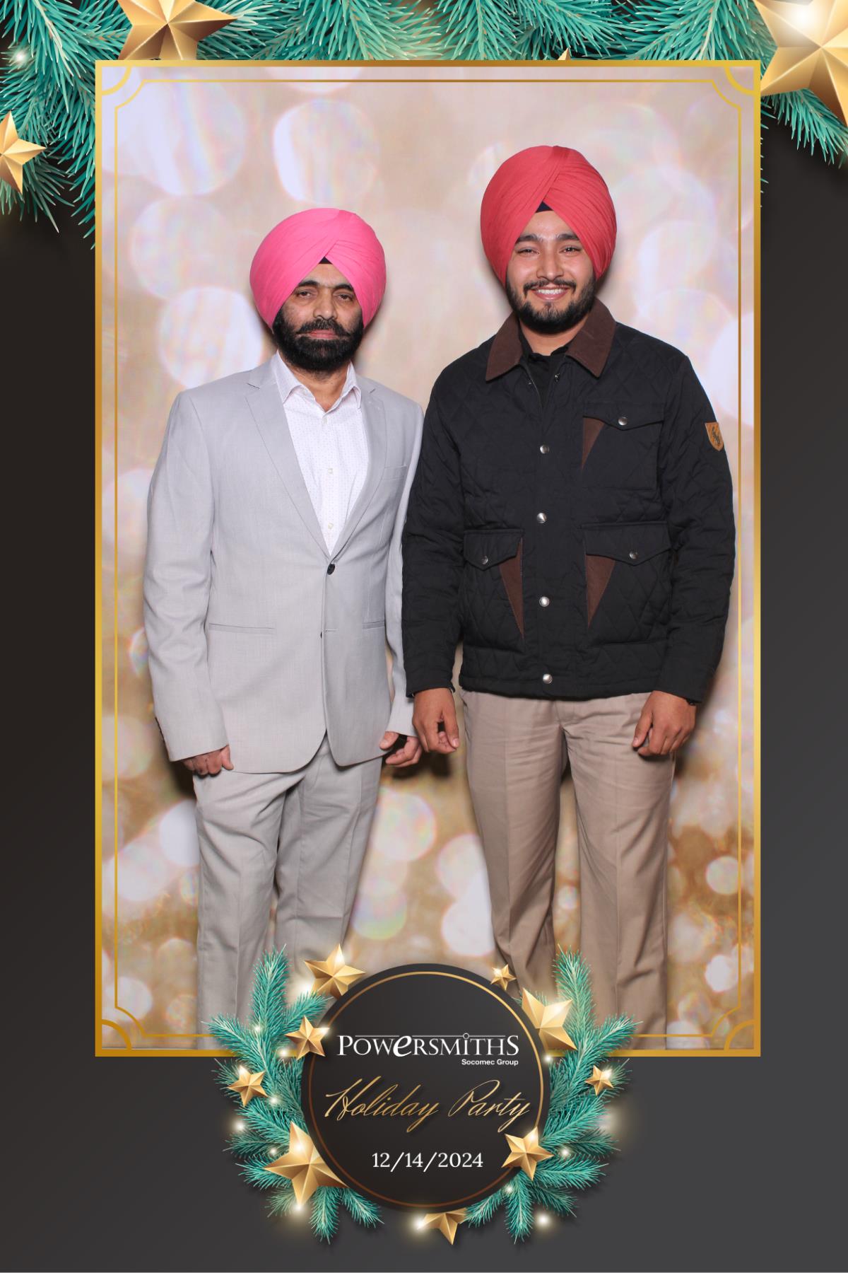 Powersmiths Holiday Party | View more photos from the event at gallery.myselfiemirror.ca/u/romanmyselfiemirrorca/Powersmiths-Holiday-Party