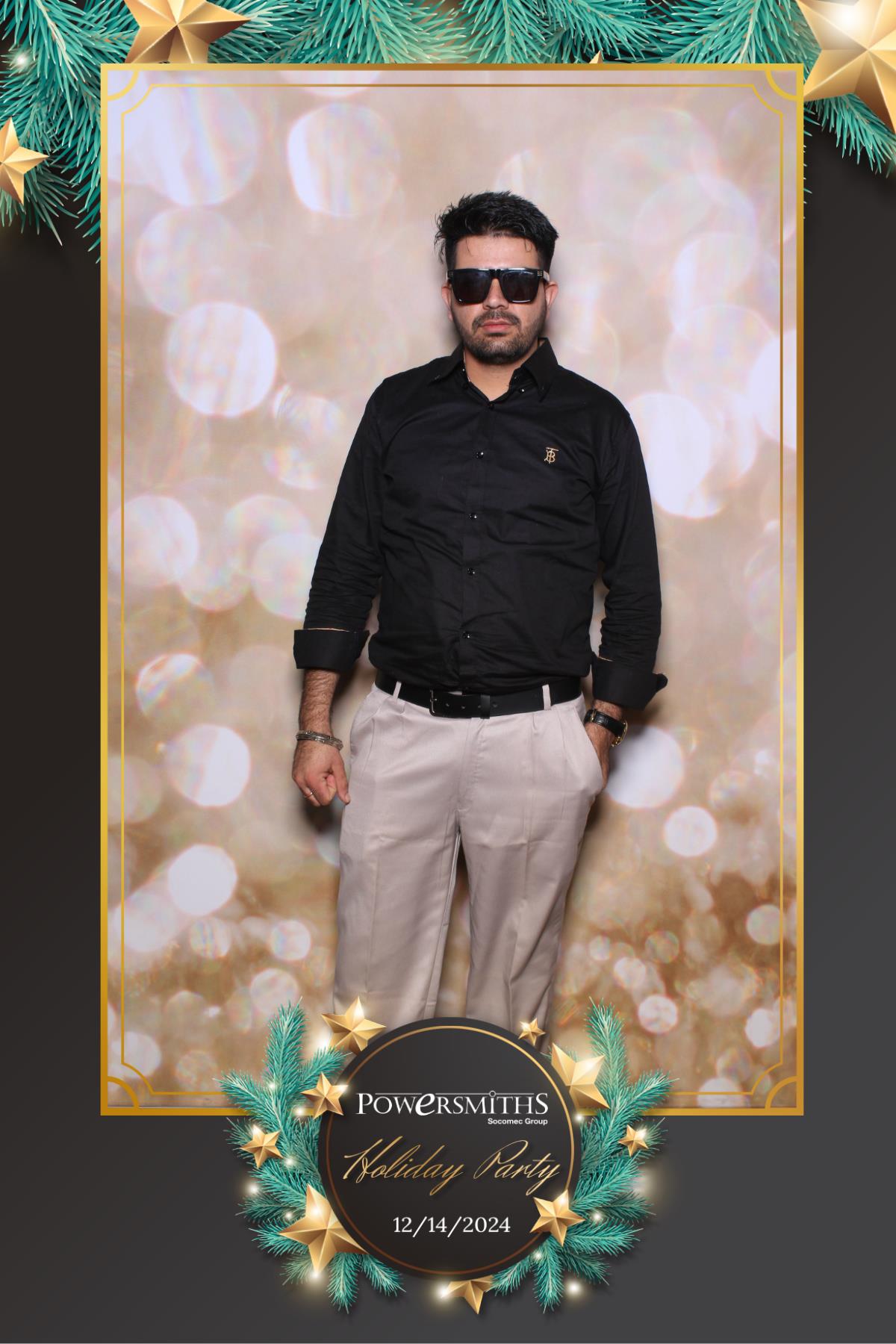Powersmiths Holiday Party | View more photos from the event at gallery.myselfiemirror.ca/u/romanmyselfiemirrorca/Powersmiths-Holiday-Party