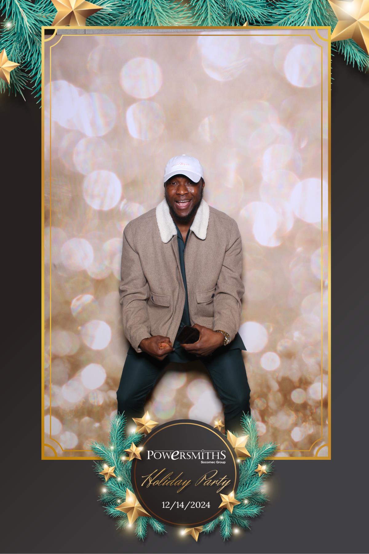 Powersmiths Holiday Party | View more photos from the event at gallery.myselfiemirror.ca/u/romanmyselfiemirrorca/Powersmiths-Holiday-Party