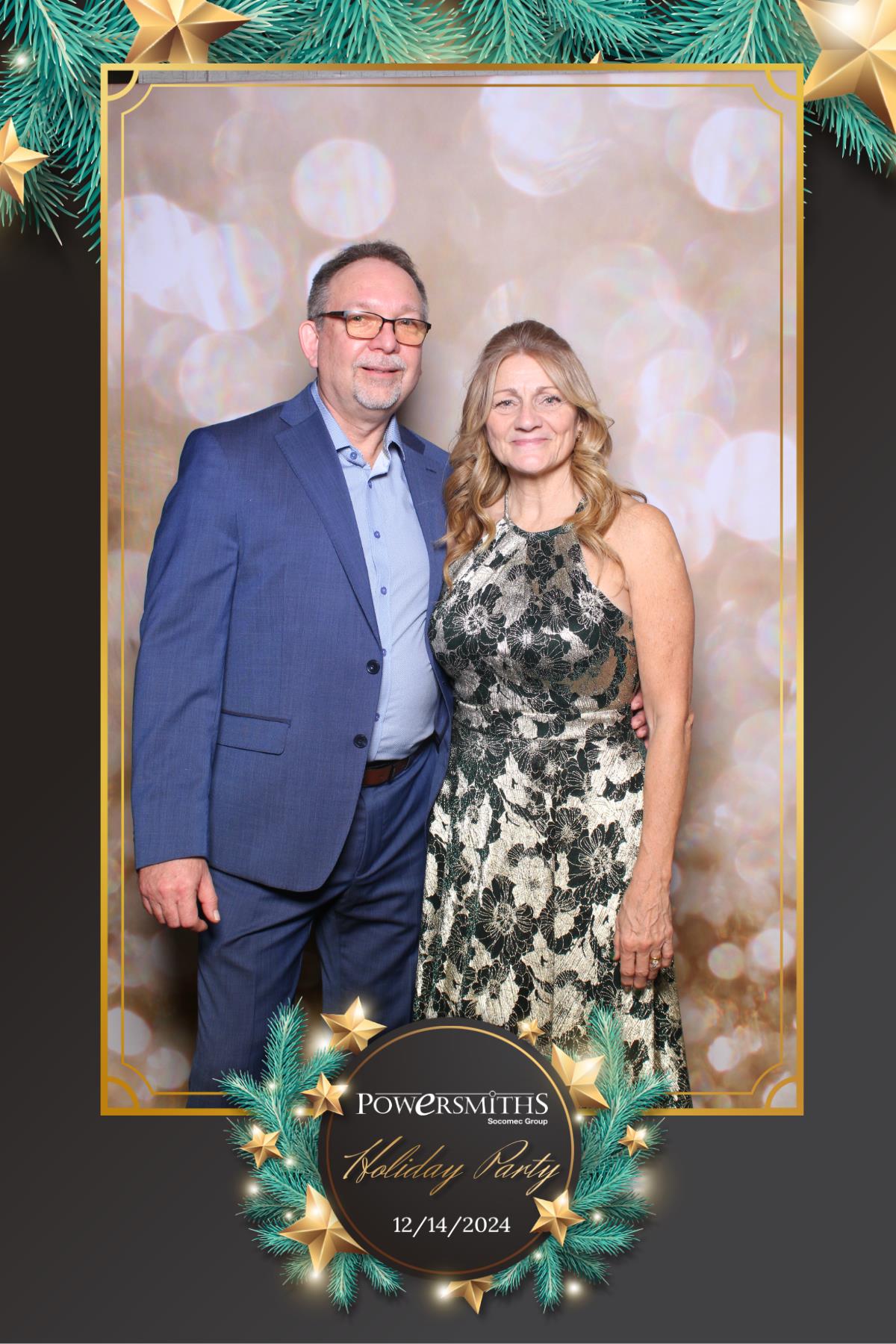 Powersmiths Holiday Party | View more photos from the event at gallery.myselfiemirror.ca/u/romanmyselfiemirrorca/Powersmiths-Holiday-Party