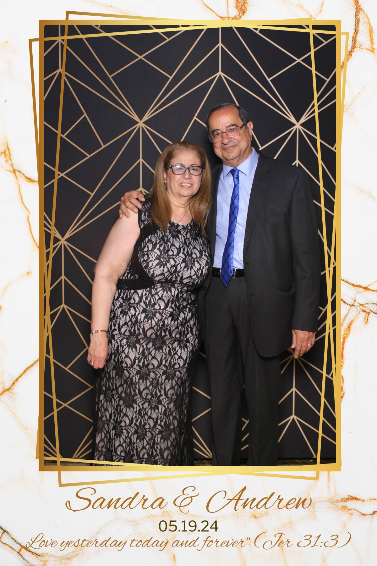 Sandra and Andrew | View more photos from the event at gallery.myselfiemirror.ca/u/romanmyselfiemirrorca/Sandra-and-Andrew