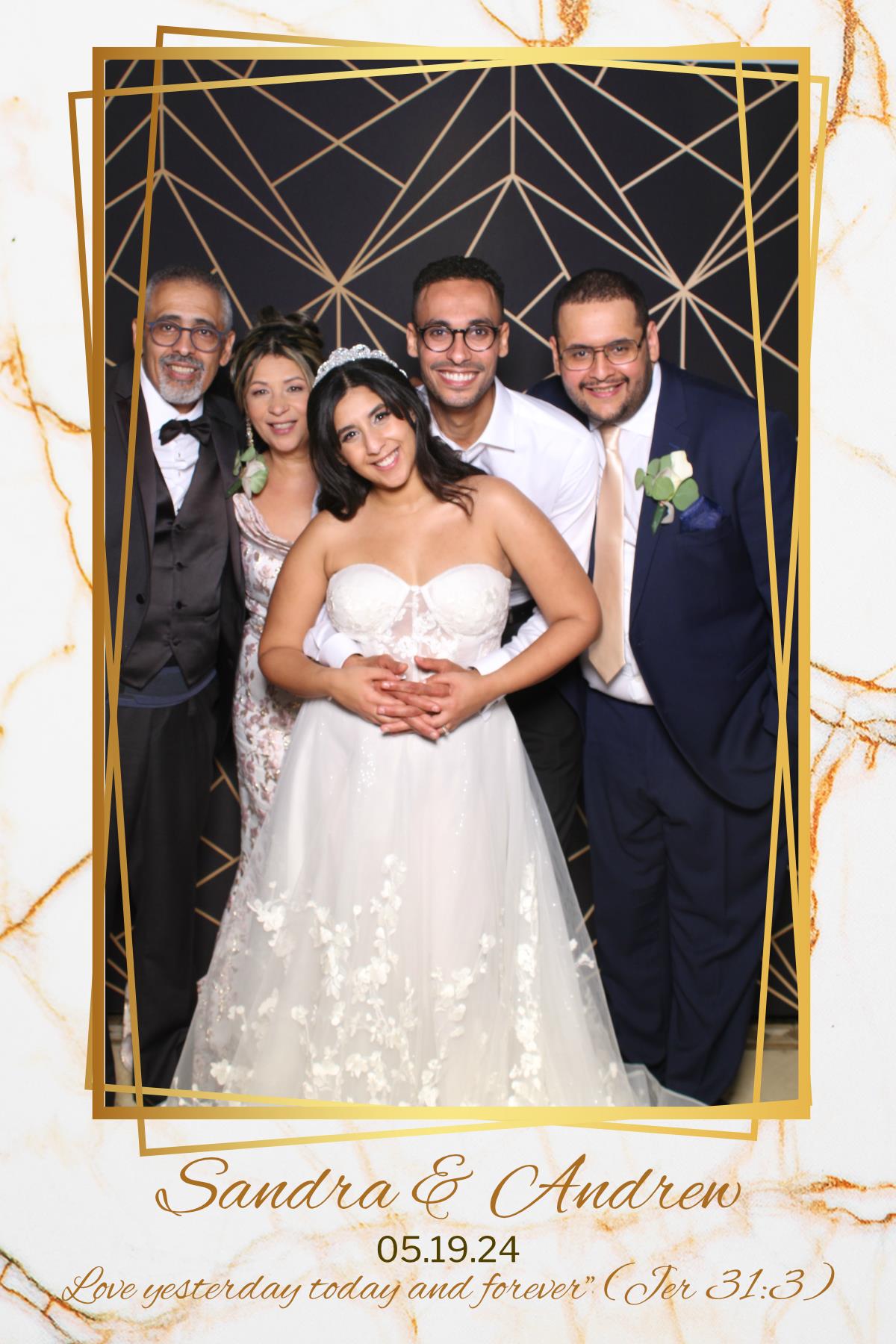 Sandra and Andrew | View more photos from the event at gallery.myselfiemirror.ca/u/romanmyselfiemirrorca/Sandra-and-Andrew