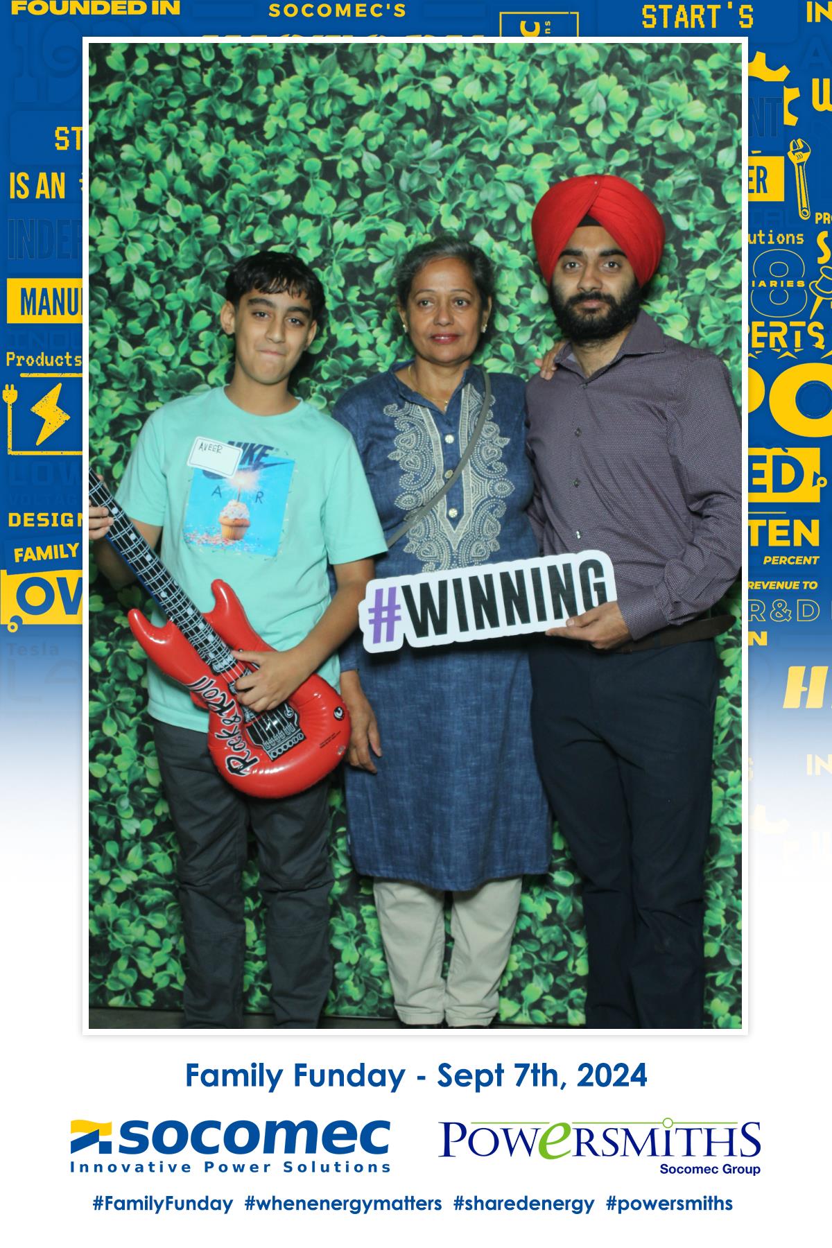 Socomec Family Fun Day  | View more photos from the event at gallery.myselfiemirror.ca/u/romanmyselfiemirrorca/Socomec-Family-Fun-Day
