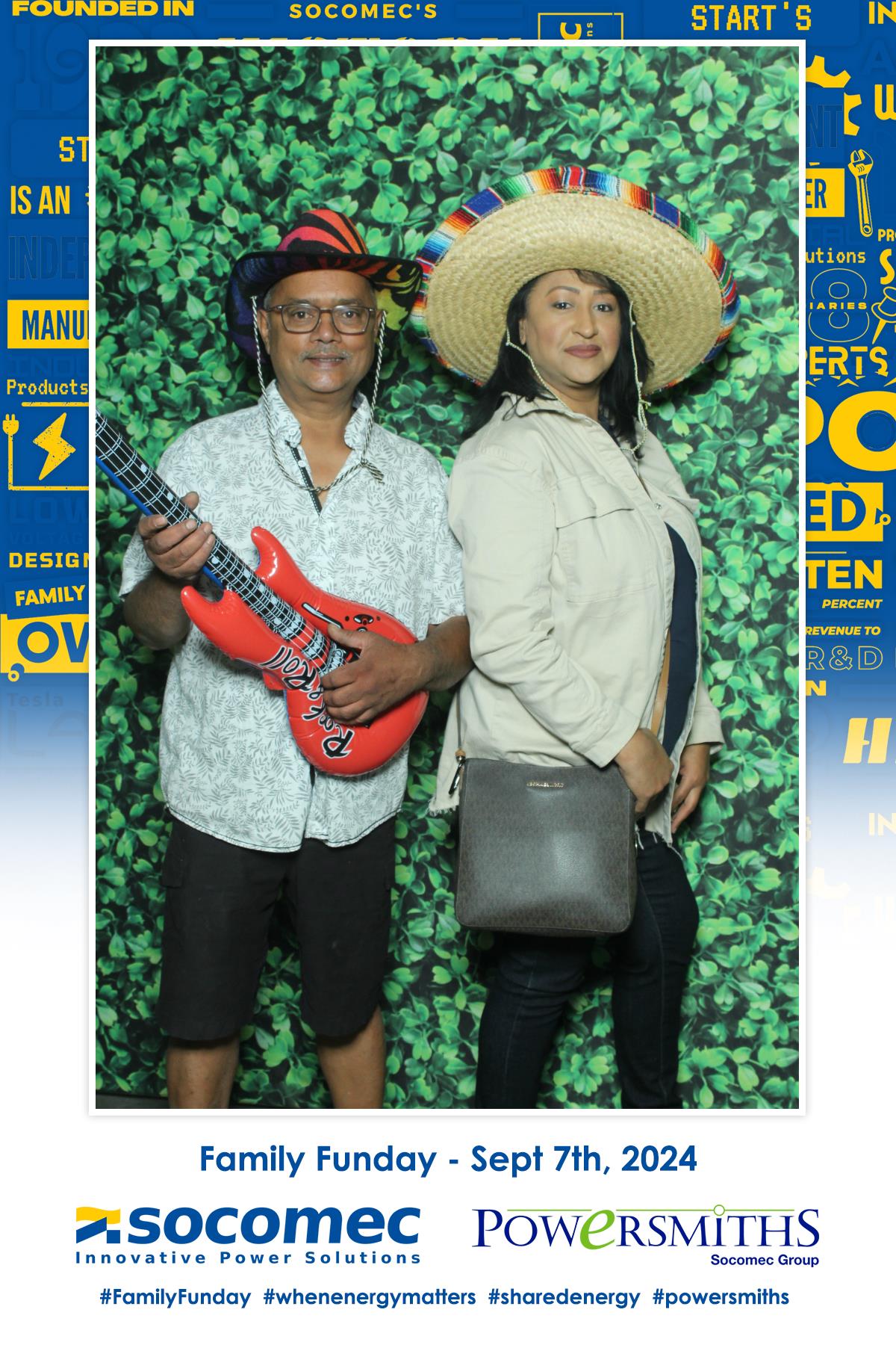 Socomec Family Fun Day  | View more photos from the event at gallery.myselfiemirror.ca/u/romanmyselfiemirrorca/Socomec-Family-Fun-Day