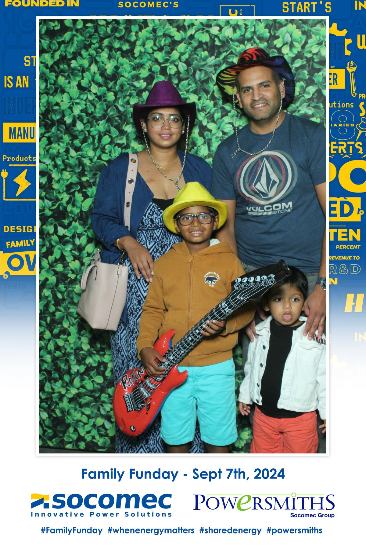Socomec Family Fun Day  | View more photos from the event at gallery.myselfiemirror.ca/u/romanmyselfiemirrorca/Socomec-Family-Fun-Day