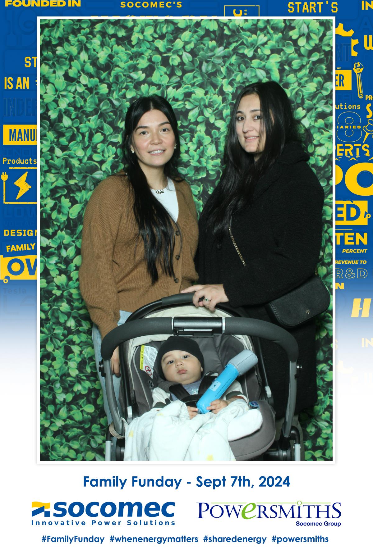 Socomec Family Fun Day  | View more photos from the event at gallery.myselfiemirror.ca/u/romanmyselfiemirrorca/Socomec-Family-Fun-Day