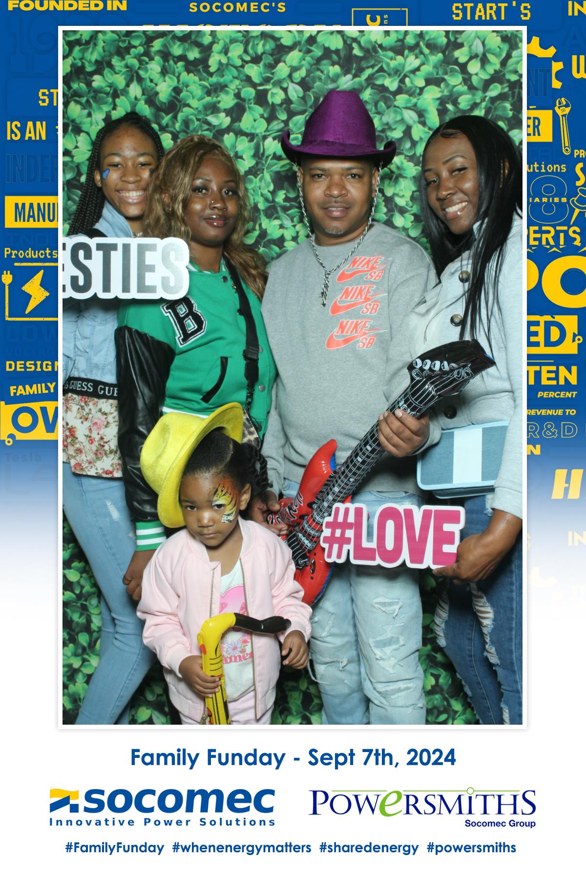 Socomec Family Fun Day  | View more photos from the event at gallery.myselfiemirror.ca/u/romanmyselfiemirrorca/Socomec-Family-Fun-Day