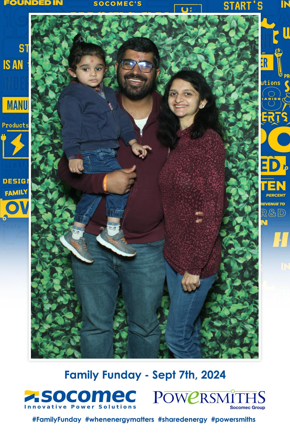 Socomec Family Fun Day  | View more photos from the event at gallery.myselfiemirror.ca/u/romanmyselfiemirrorca/Socomec-Family-Fun-Day