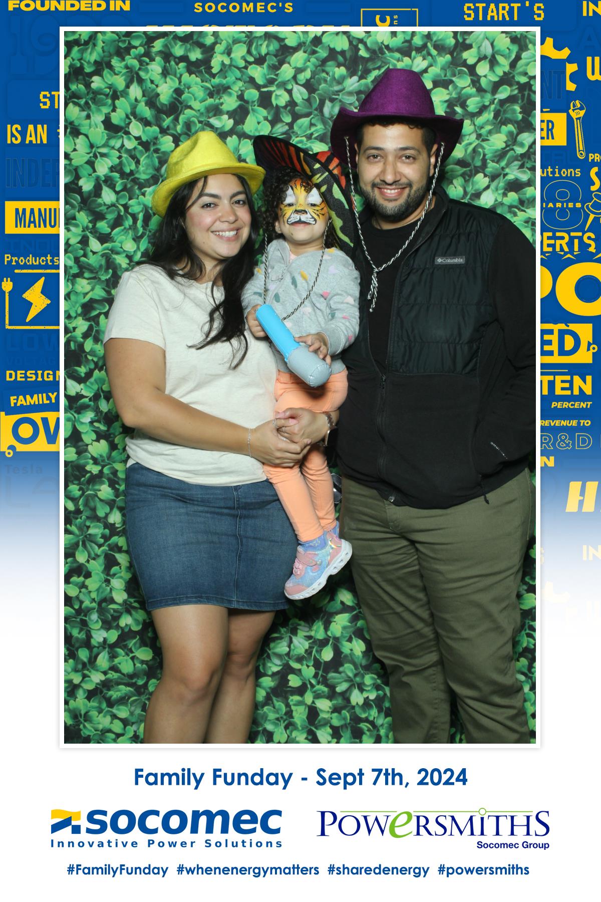 Socomec Family Fun Day  | View more photos from the event at gallery.myselfiemirror.ca/u/romanmyselfiemirrorca/Socomec-Family-Fun-Day