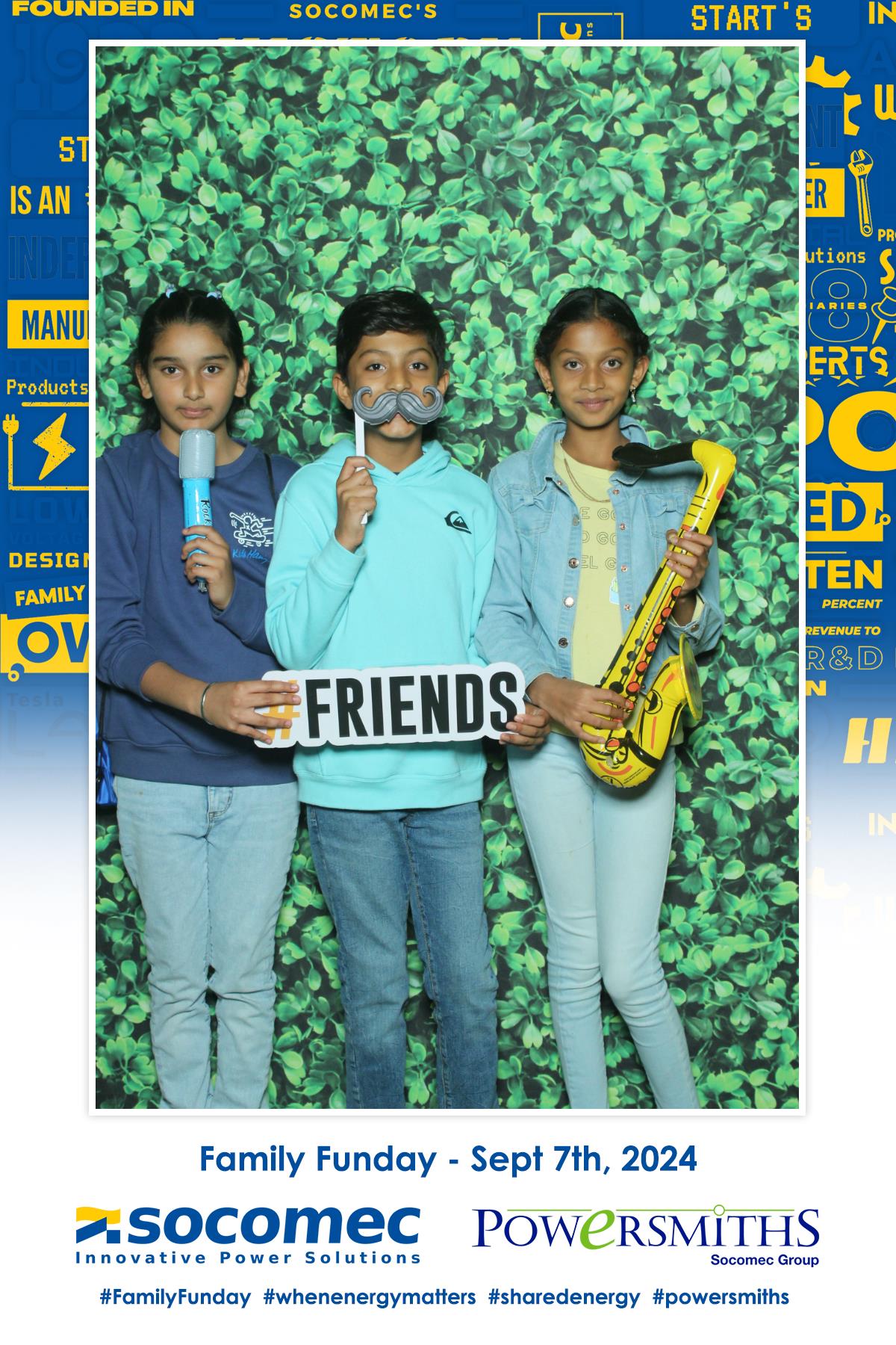 Socomec Family Fun Day  | View more photos from the event at gallery.myselfiemirror.ca/u/romanmyselfiemirrorca/Socomec-Family-Fun-Day