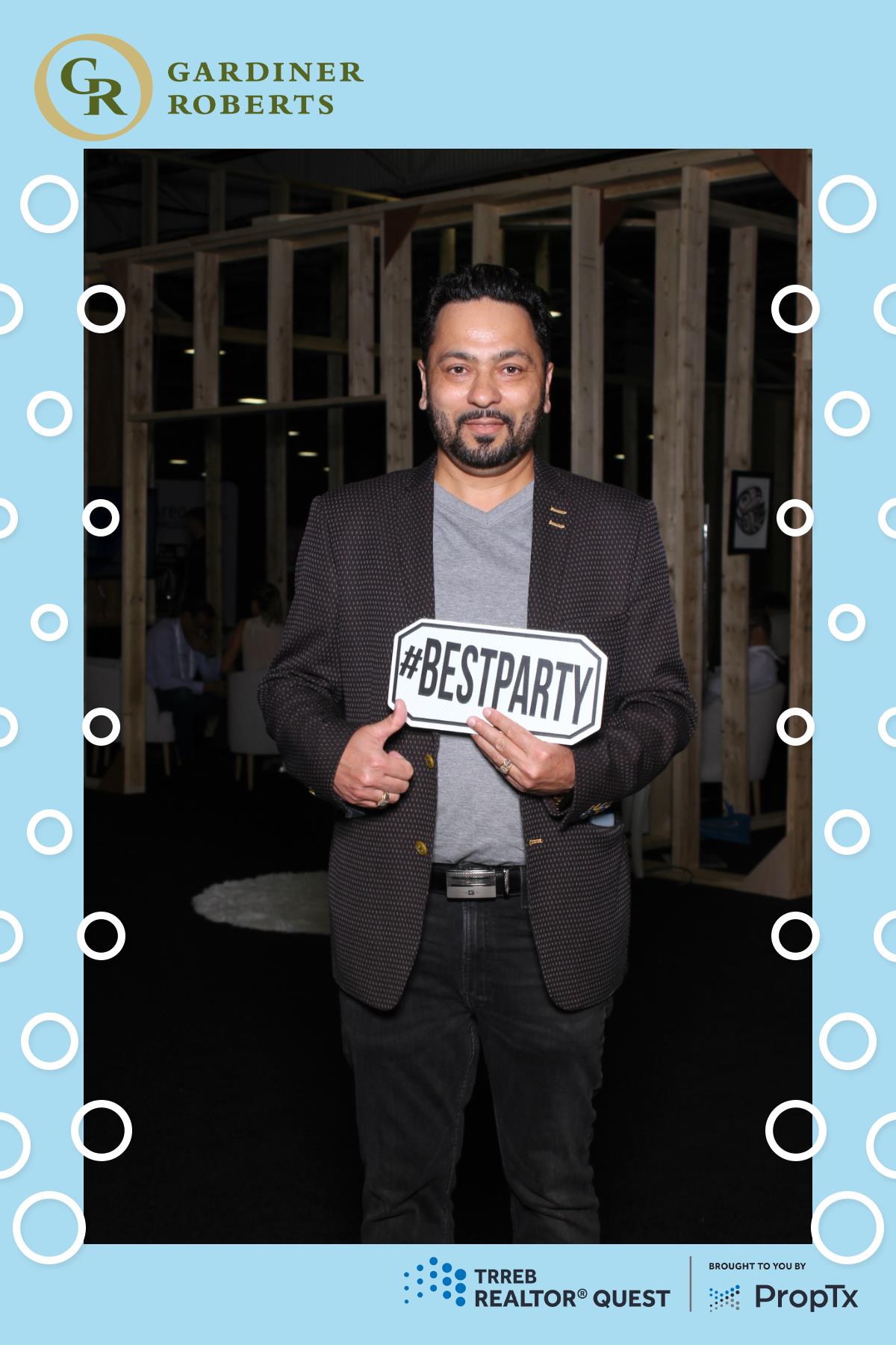 TRREB Realtor Quest 2024 | View more photos from the event at gallery.myselfiemirror.ca/u/romanmyselfiemirrorca/TRREB-Realtor-Quest-2024