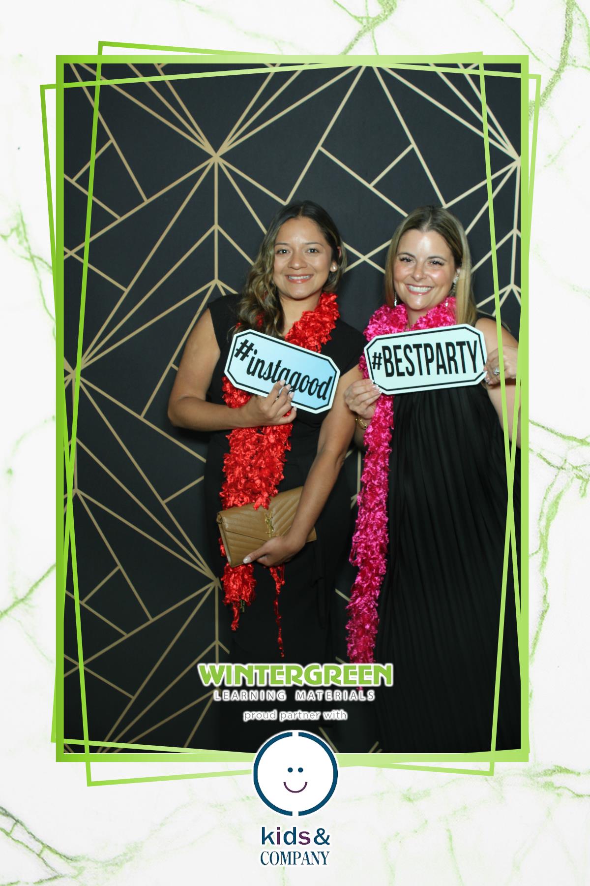 Wintergreen Cocktail Hour | View more photos from the event at gallery.myselfiemirror.ca/u/romanmyselfiemirrorca/Wintergreen-Cocktail-Hour