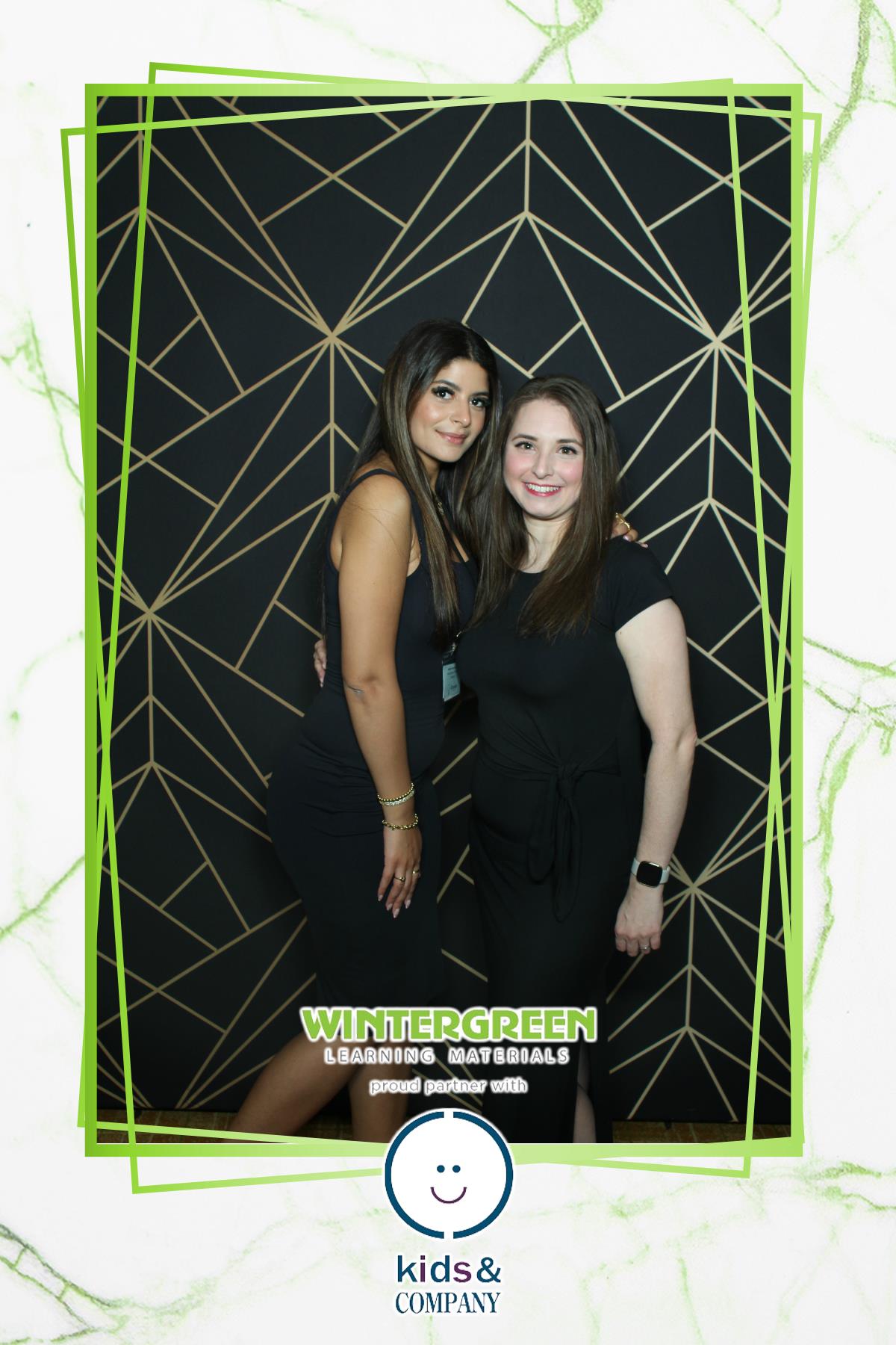 Wintergreen Cocktail Hour | View more photos from the event at gallery.myselfiemirror.ca/u/romanmyselfiemirrorca/Wintergreen-Cocktail-Hour