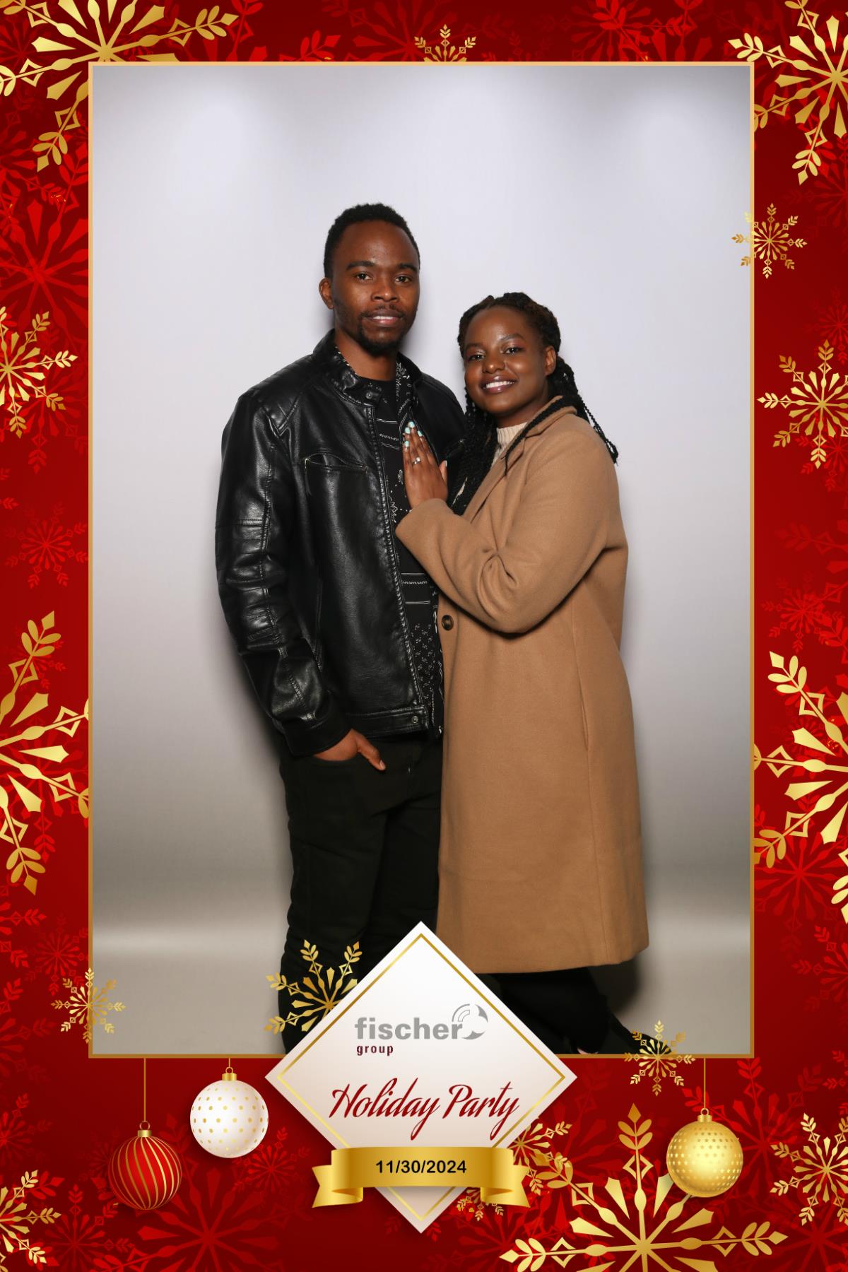 fischer Canada Holiday Party  | View more photos from the event at gallery.myselfiemirror.ca/u/romanmyselfiemirrorca/fischer-Canada-Holiday-Party